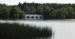 Kamenný most přes rybník Vítek